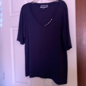 Women’s casual tops